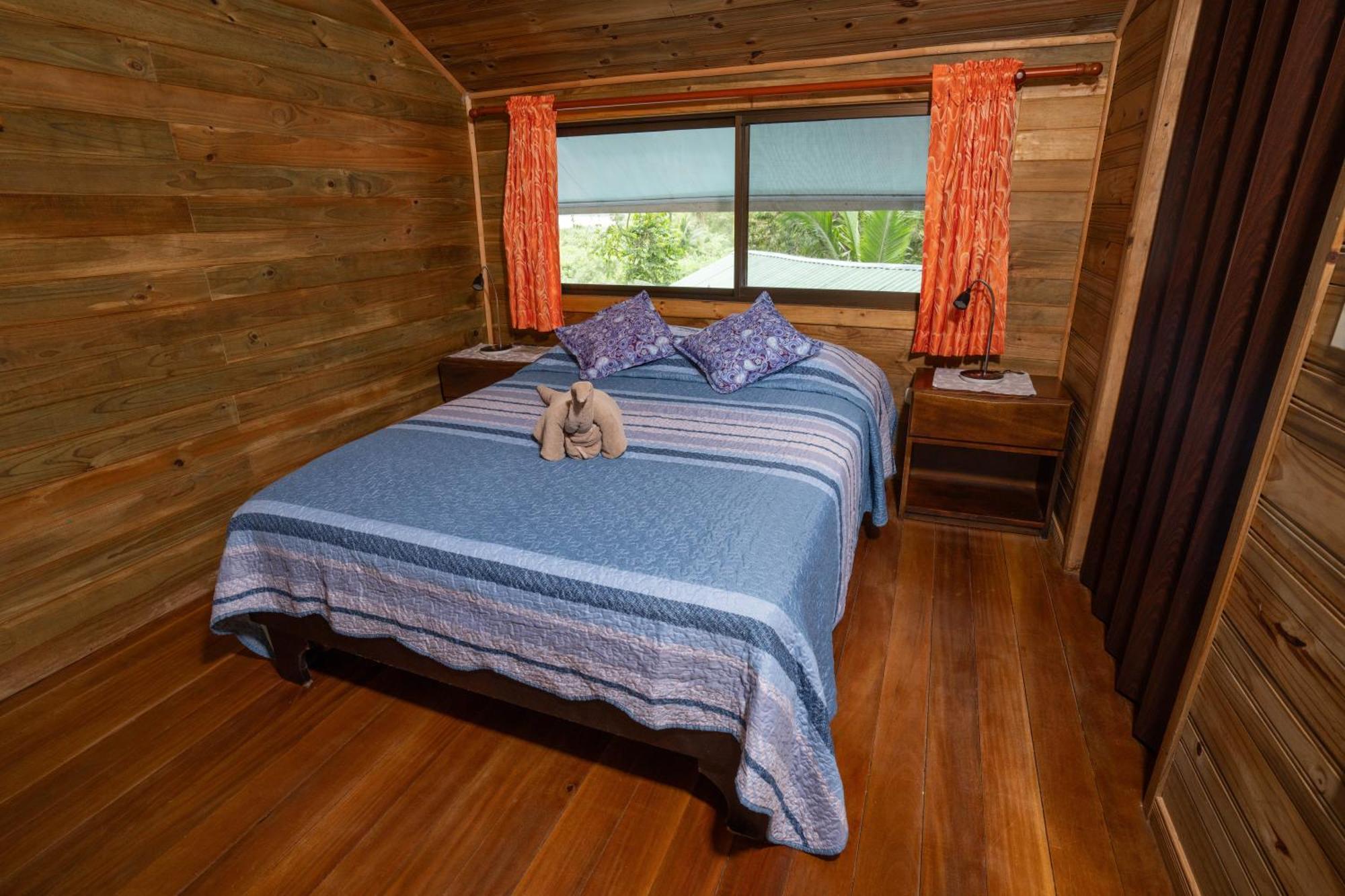 Pirate Cove Hotel Drakes Bay Eksteriør billede
